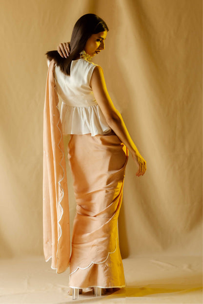 CARNATION SAREE