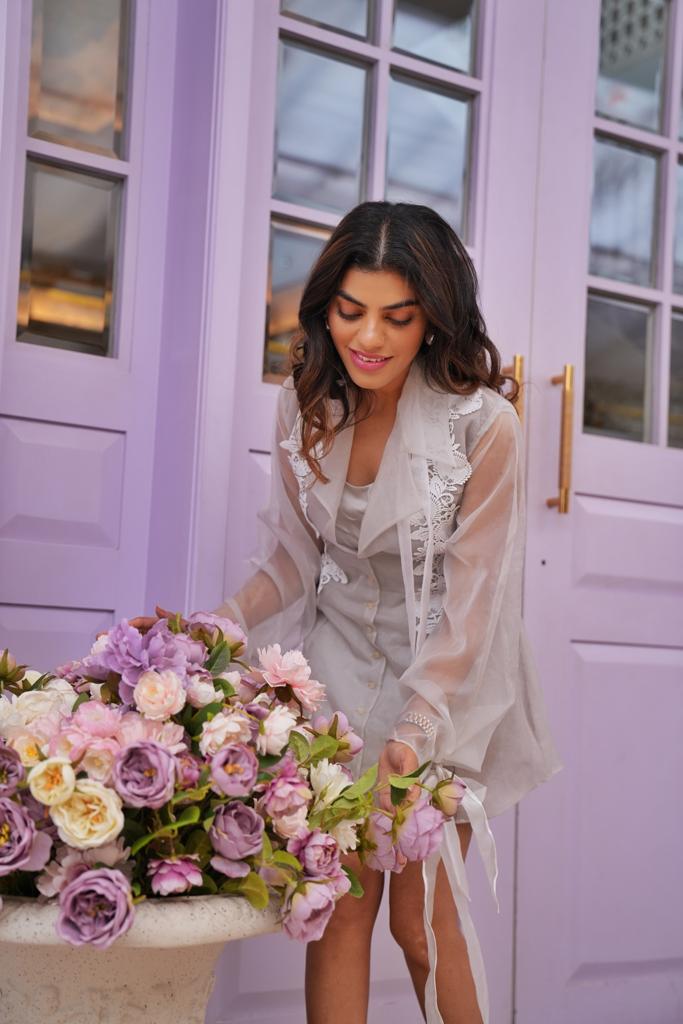 VAISHALI THAPAR IN LUNA